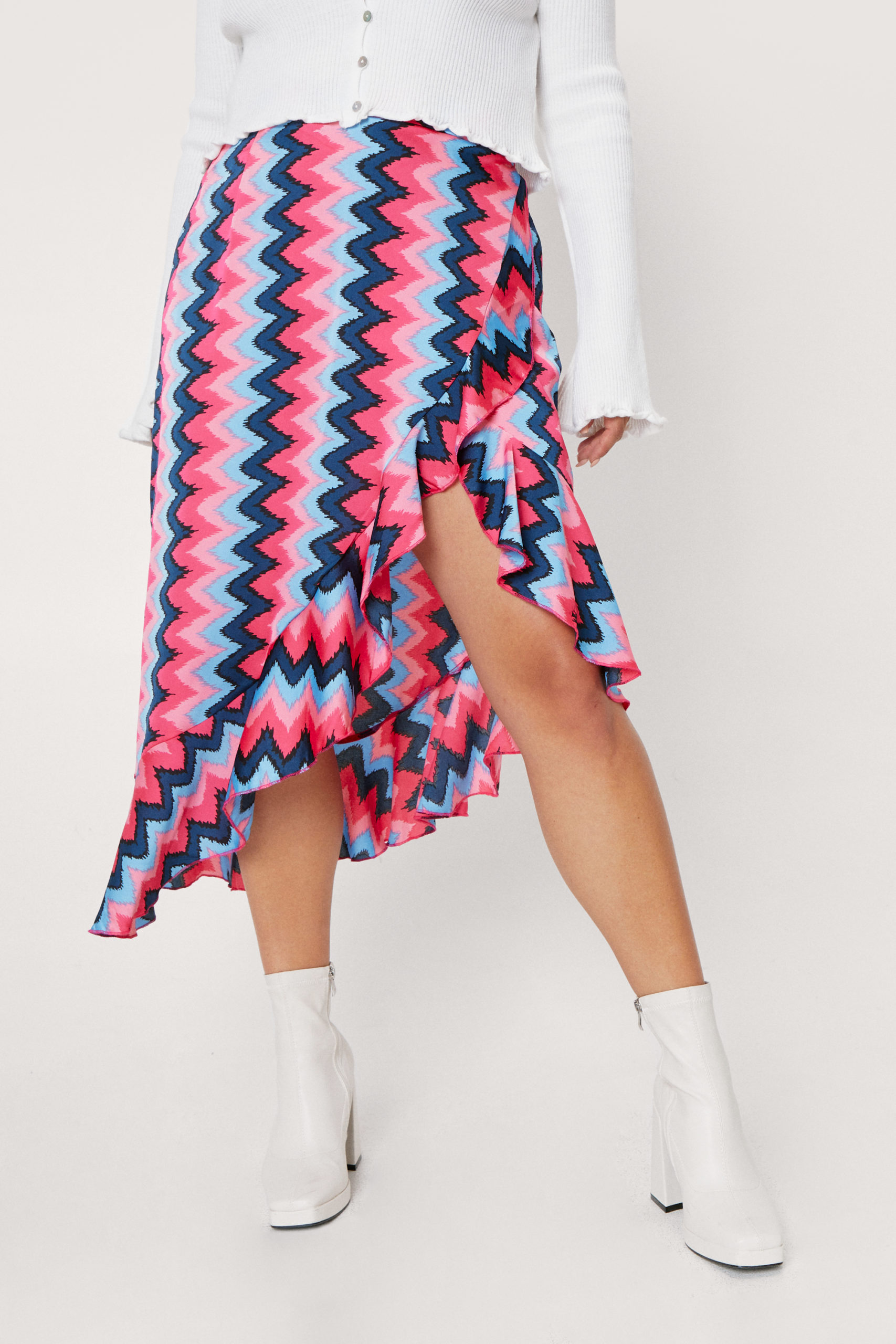 Plus Size Zig Zag Print Ruffle Midi Skirt