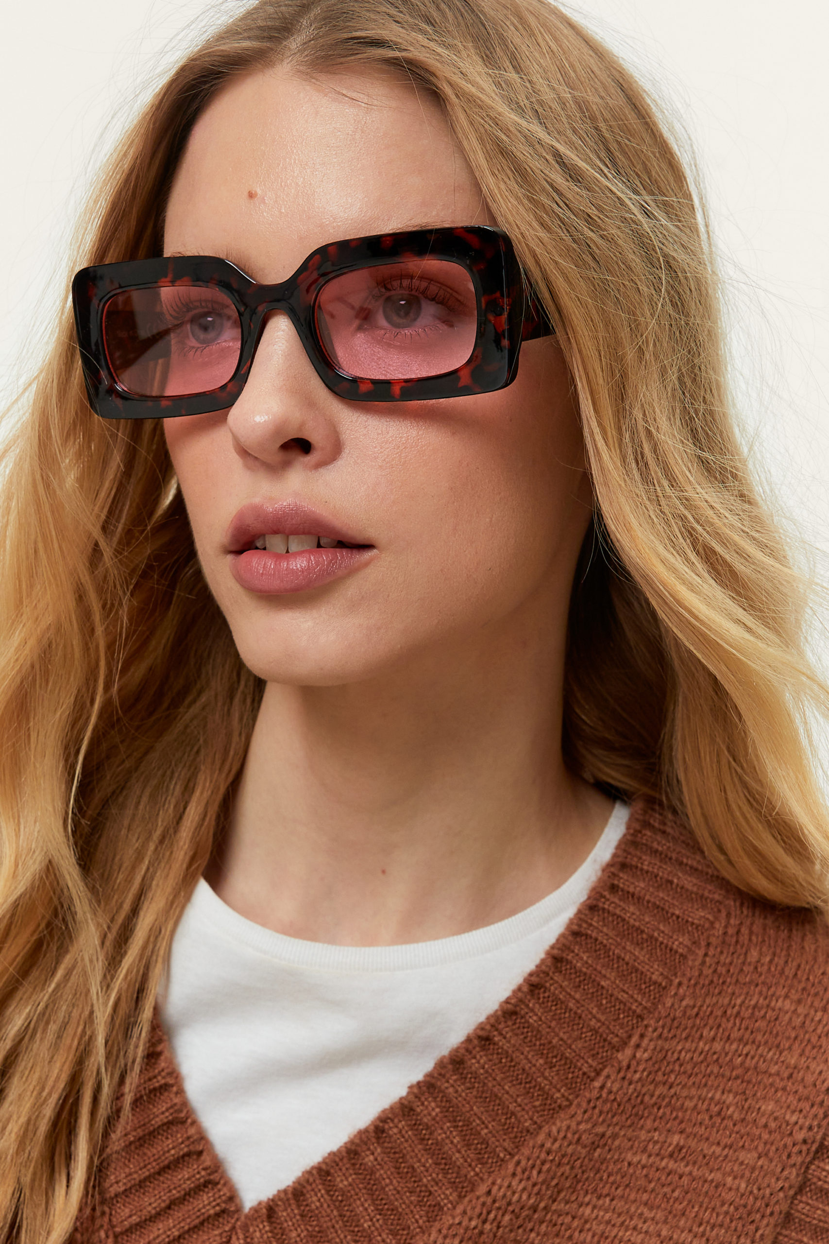 Tinted Lense Rectangle Sunglasses