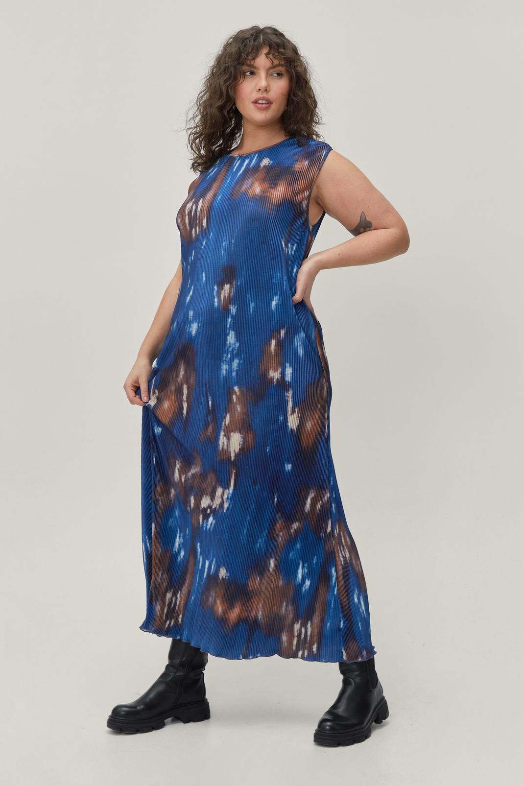Plus Size Plisse Print Maxi Dress