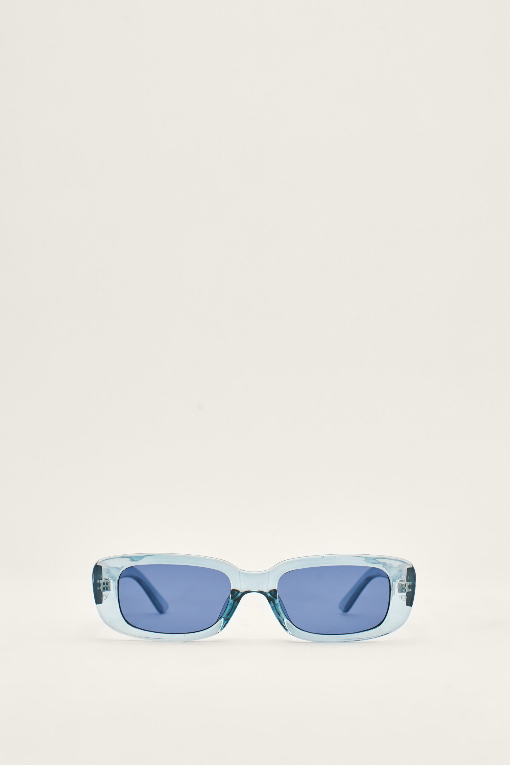 Translucent Frame Rounded Sunglasses