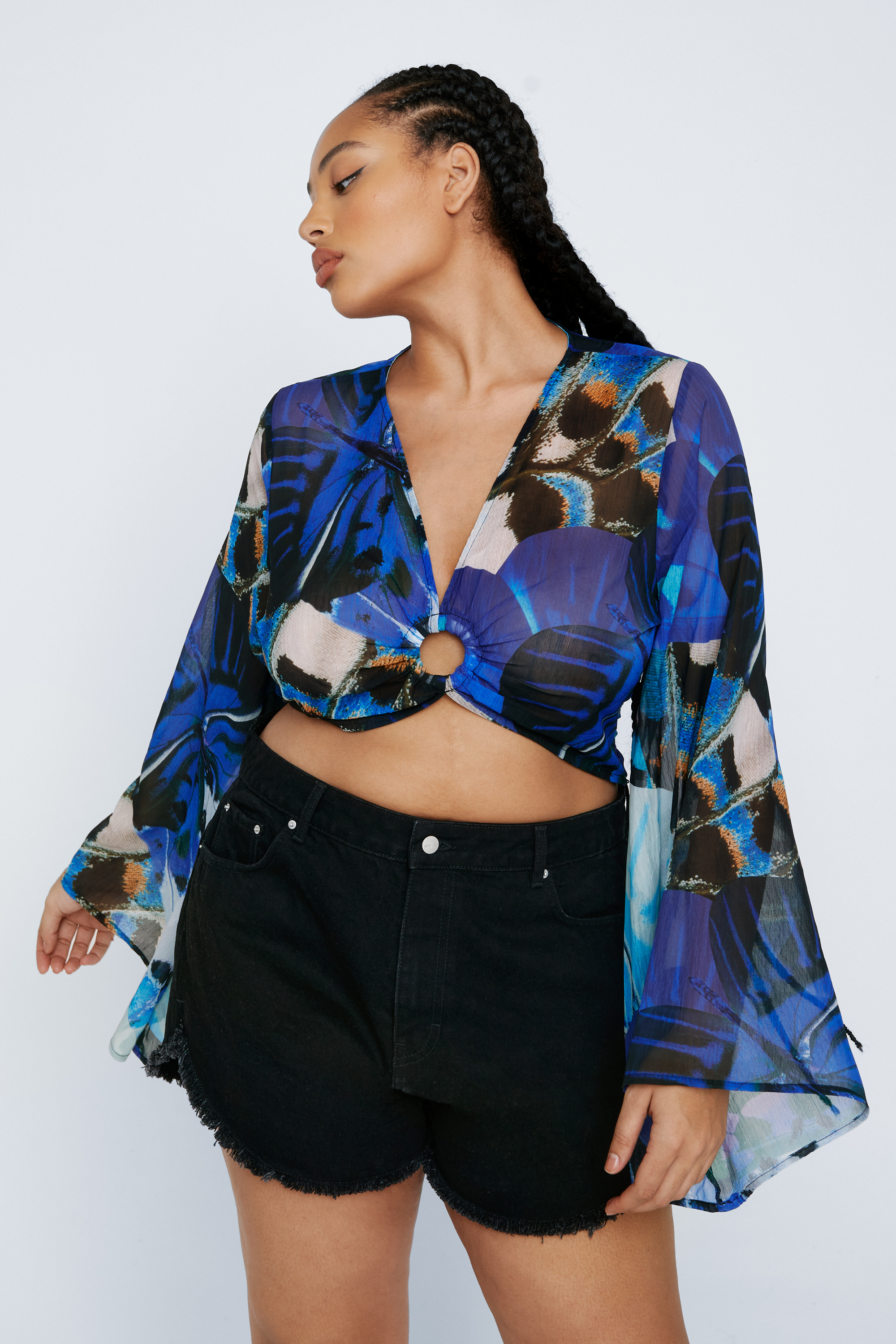 Plus Size O Ring Butterfly Flared Sleeve Crop Top