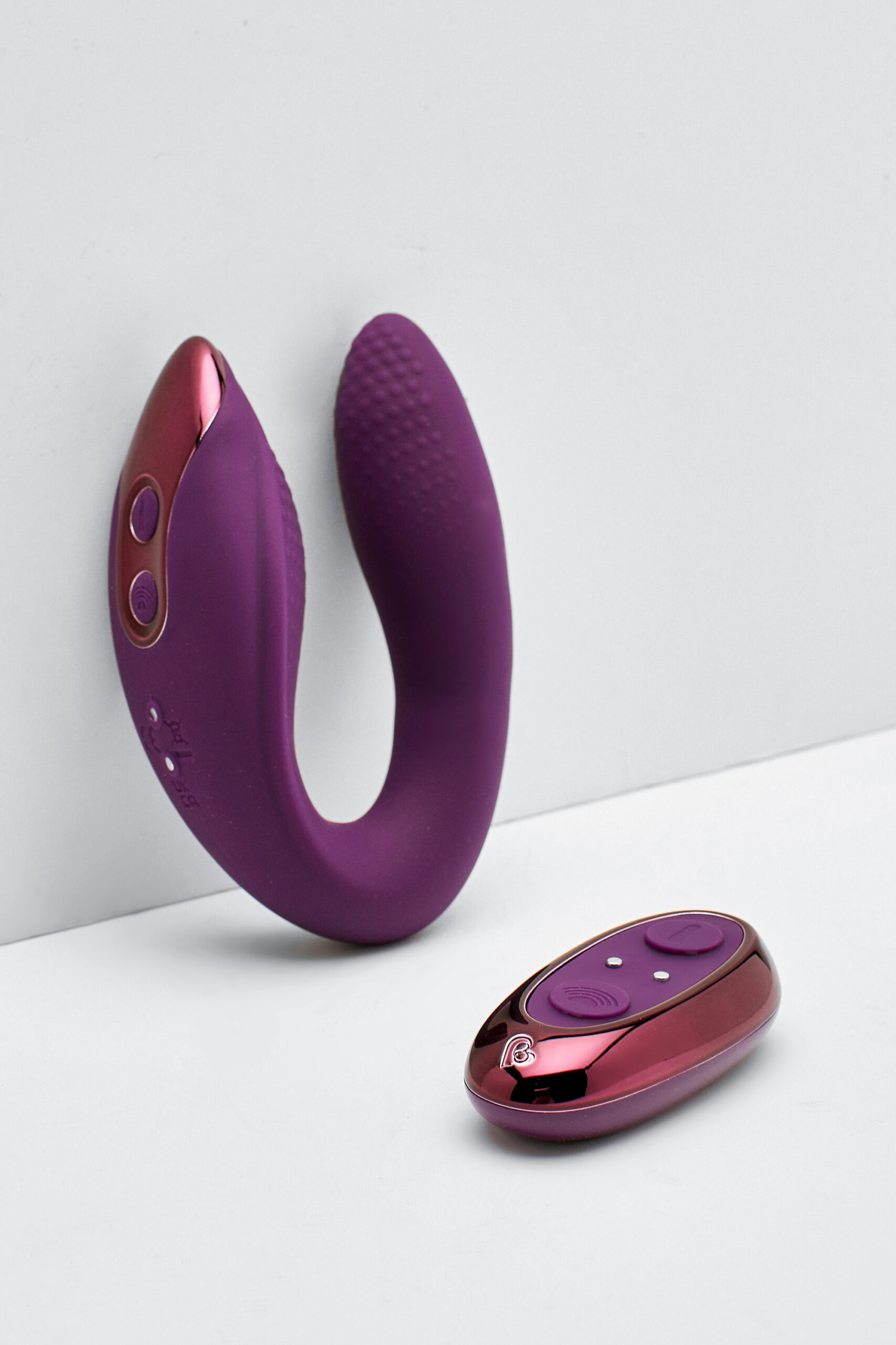 Remote Controlled C-Shaped Vibrator