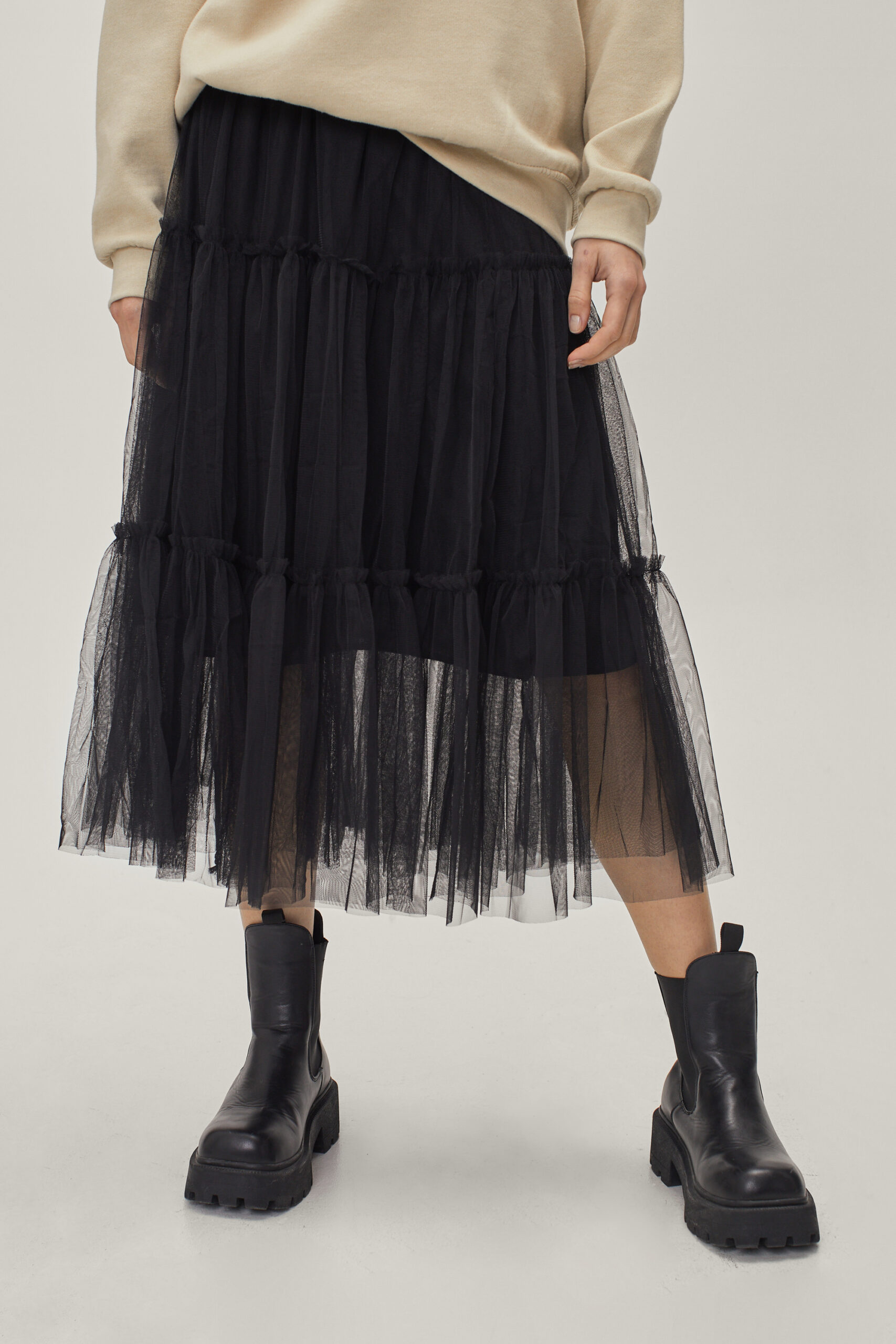 Black Oversized Tulle Midi Skirt 