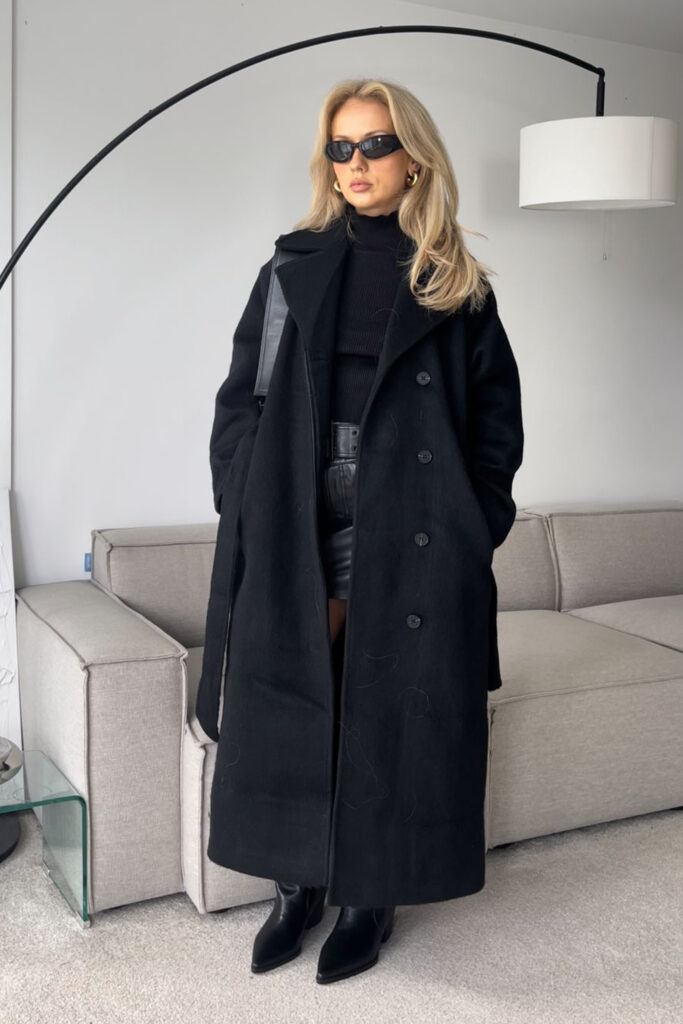 Minimal Muse Amy Shaw Shares Her Capsule Outfit Picks