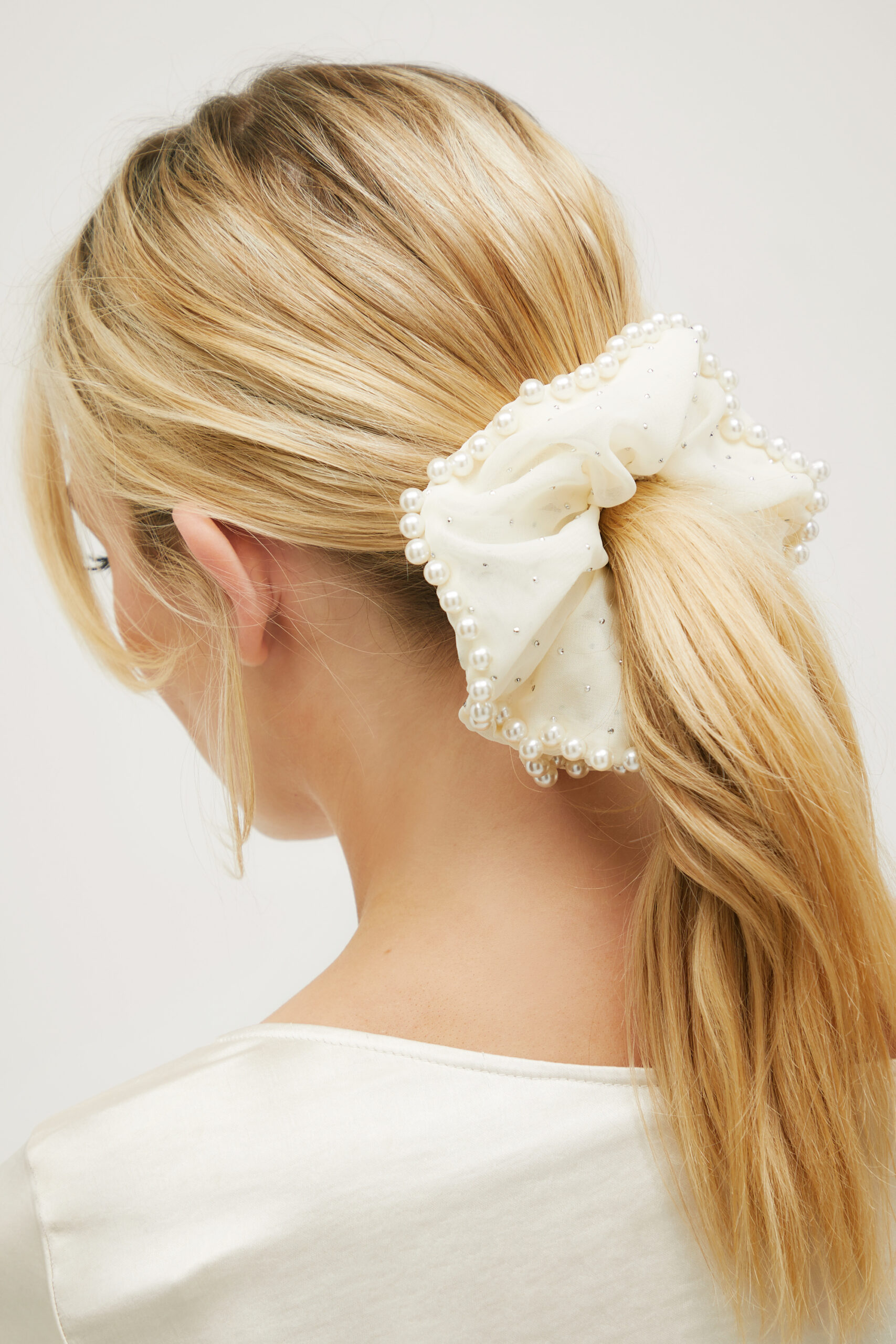 Embellished Pearl Scrunchie