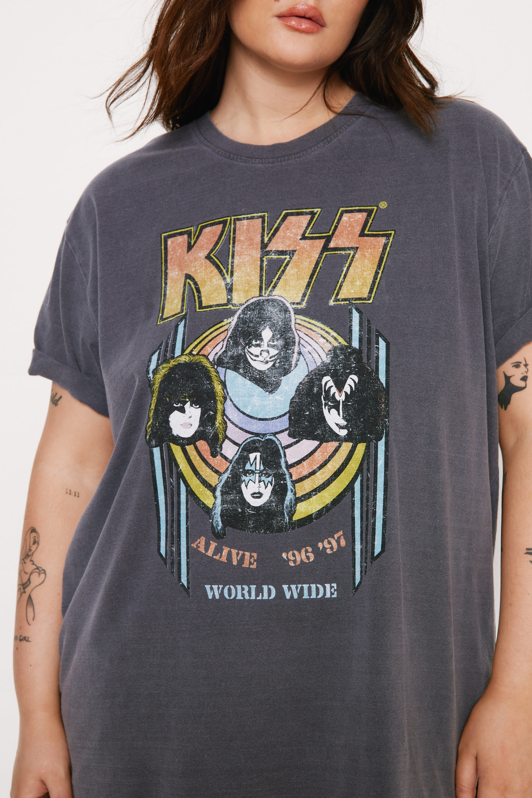 Plus Size Kiss Overdyed Graphic T-Shirt