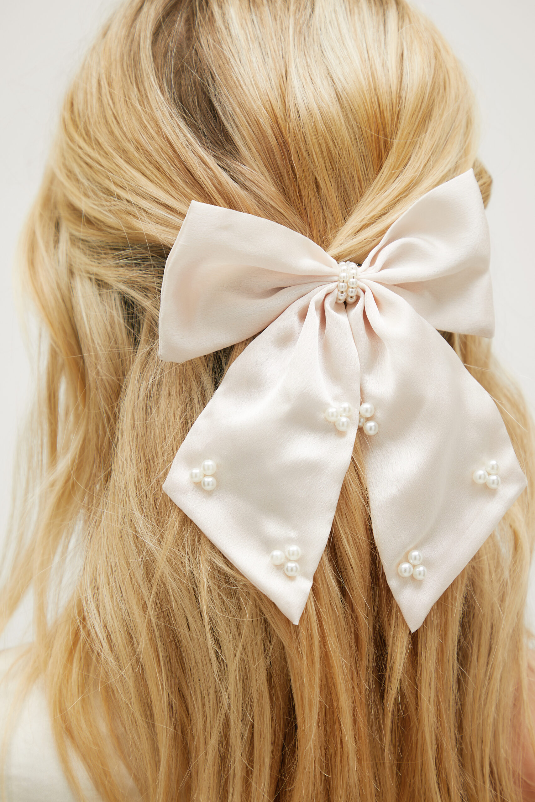 Embellished Pearl Oversized Hair Bow Clip
