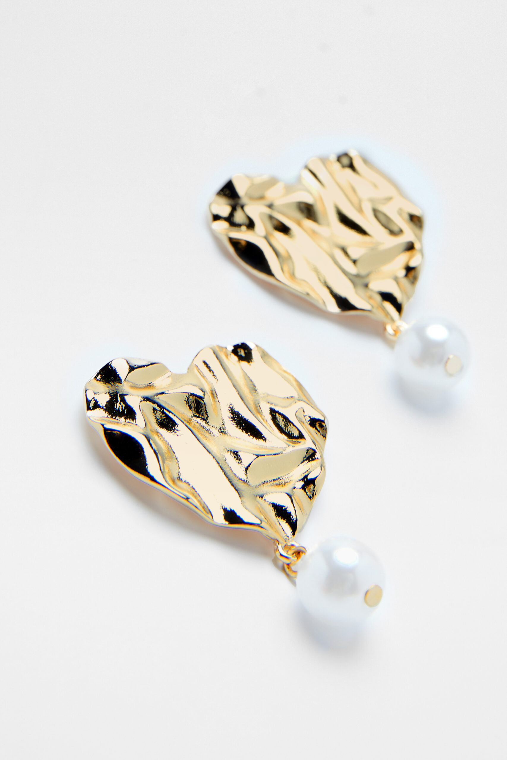 Hammered Heart Pearl Drop Earrings